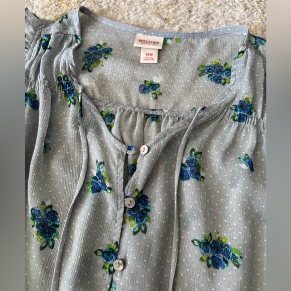 Sheer flowered no sleeve blouse - Picture 2 of 2